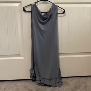 Gray dress with ruffles good condition